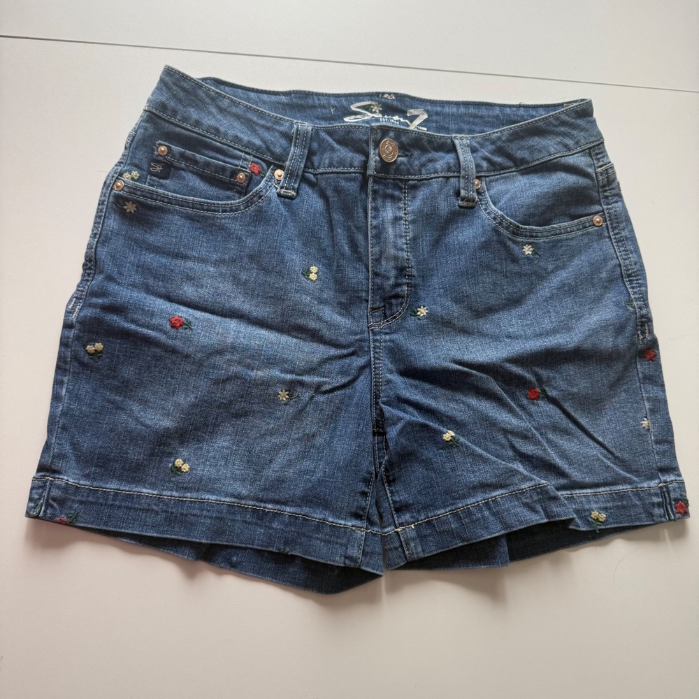 Seven 7 Denim Embroidered Floral Jean Shorts Size 6
